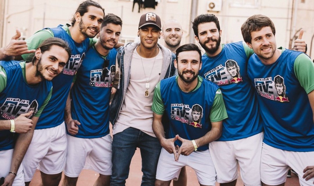 Neymar Jr. zaprasza do udziału w światowym turnieju piłkarskim